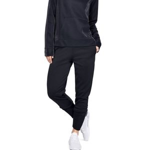 Womans NWT under Armour favorite black pants